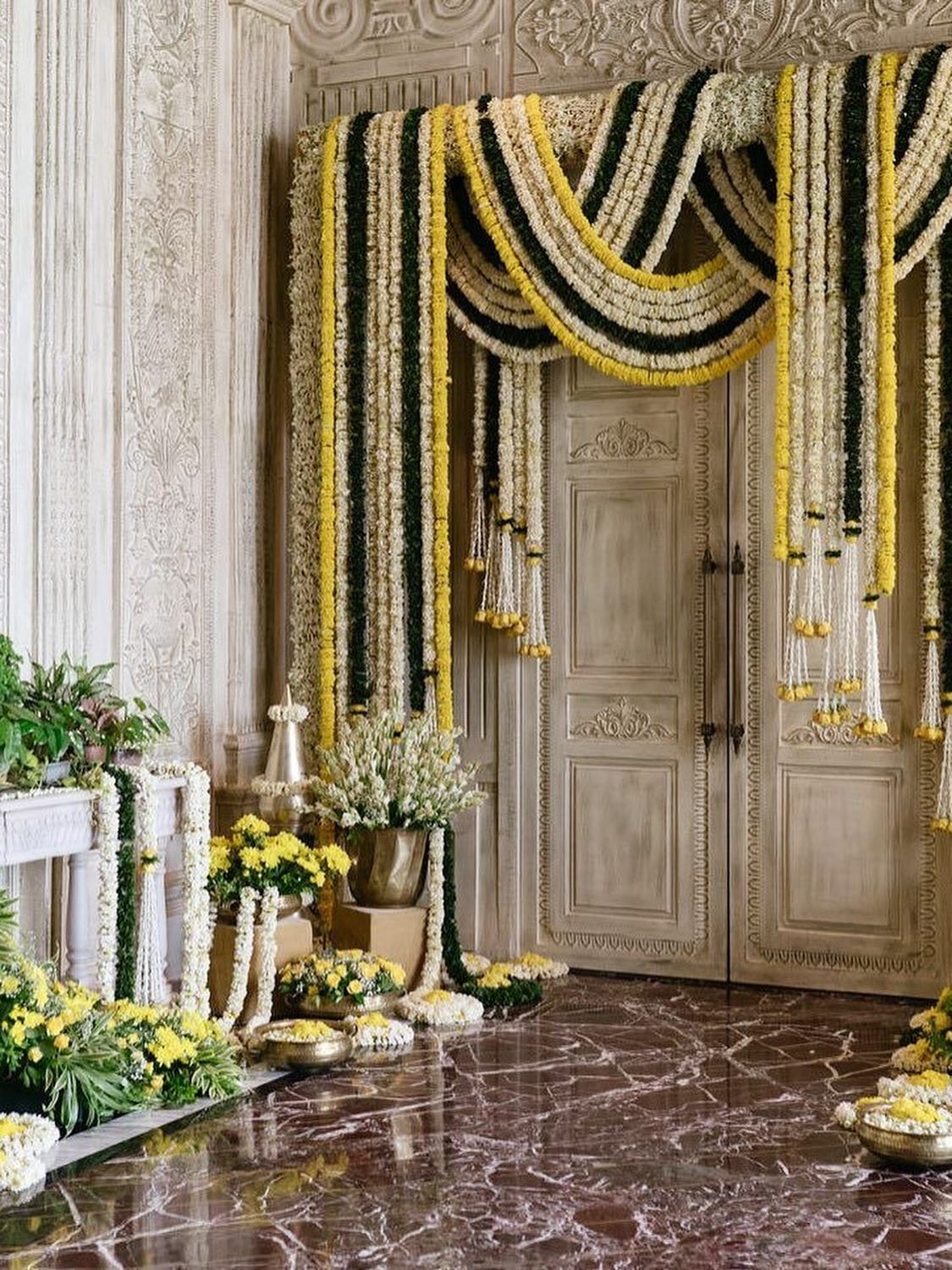 Decor styling
